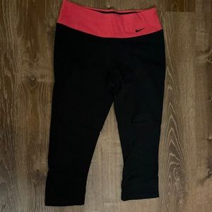 Nike Women’s Capris Black Cotton Leggings